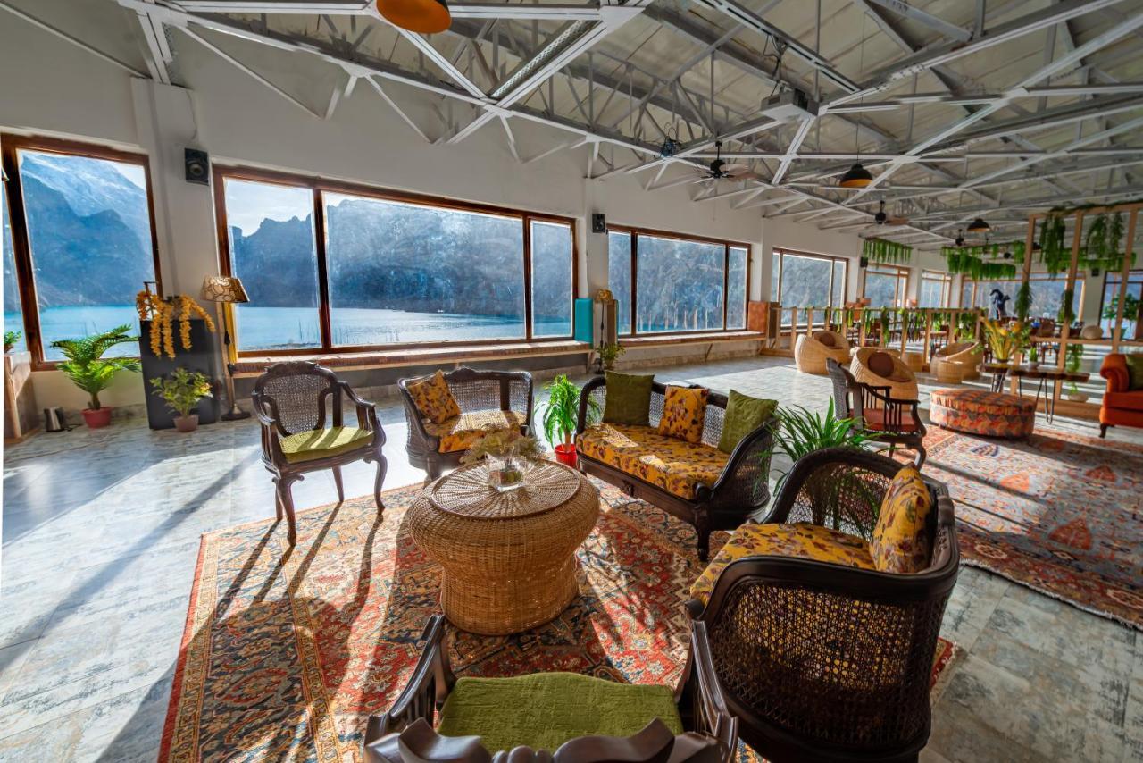 Luxus Hunza Attabad Lake Resort Karimabad  外观 照片