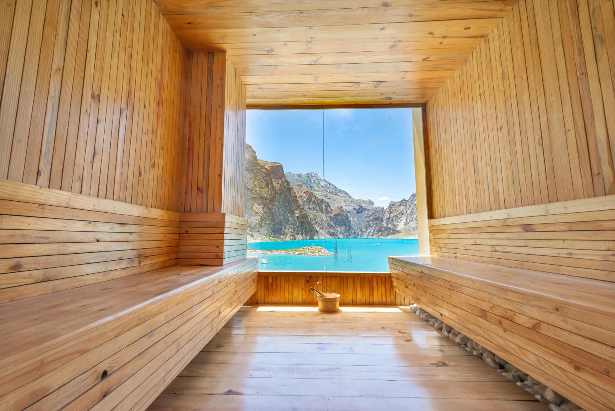 Luxus Hunza Attabad Lake Resort Karimabad  外观 照片